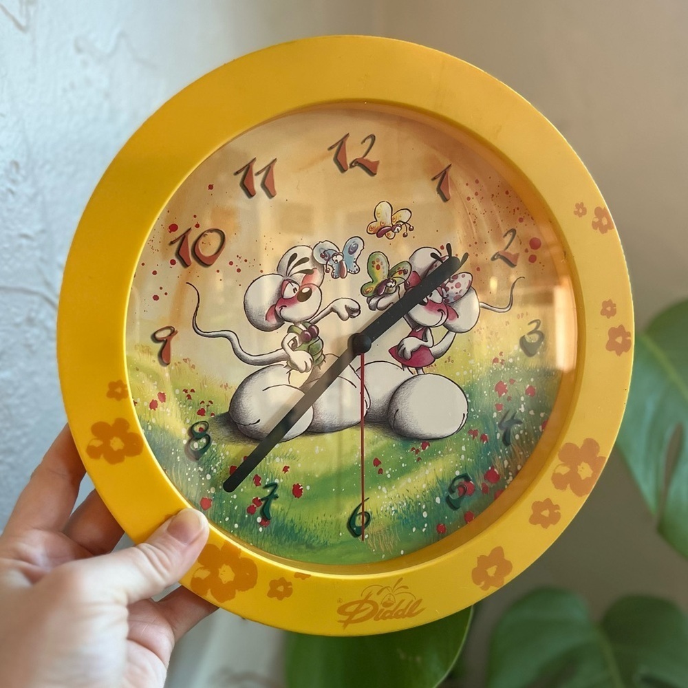 Vintage Diddl Wall Clock by Thomas Goletz | Yellow Floral | Kawaii Mouse Decor